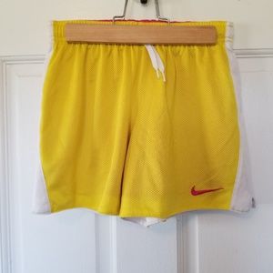 Kids Nike Reversable Pink and Yellow Shorts
